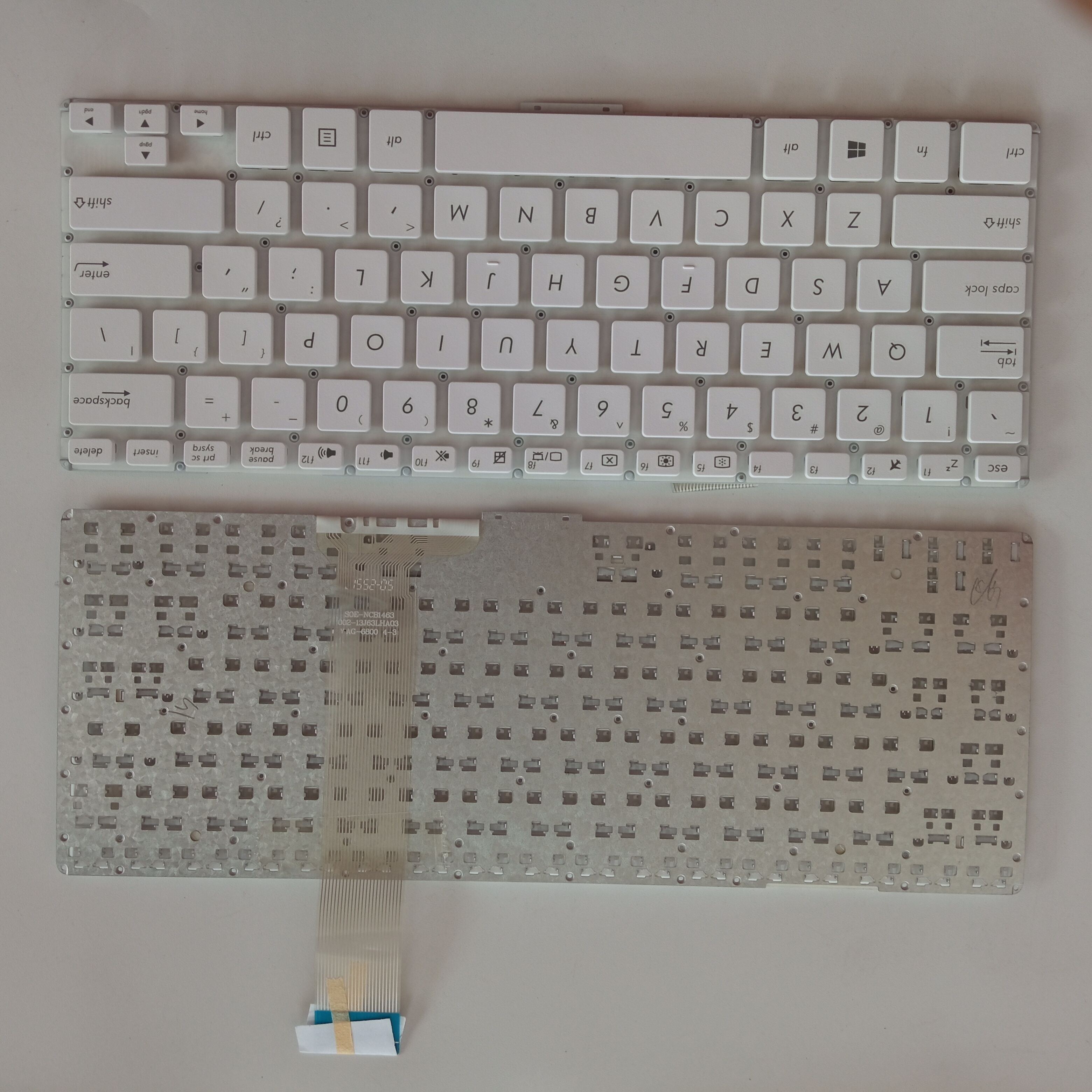 Picture of New Replacement Laptop Keyboard For ASUS S300/X302 WHITE US Layout